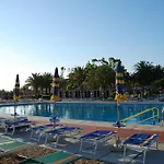 מלון Baia Del Sole צ'יוויטווקיה